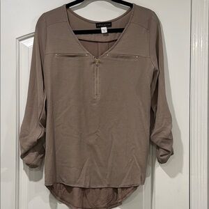 Simply Styled Women's Tan Top Size Medium